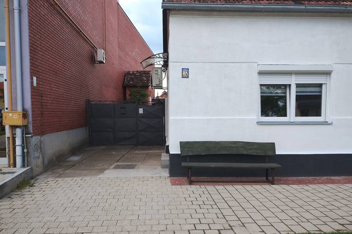 Ganze Wohnung, 1-Zimmer-Ferienwohnung mit Klima Otok, Slavonija A-24625-a in Vukovar-Srijem