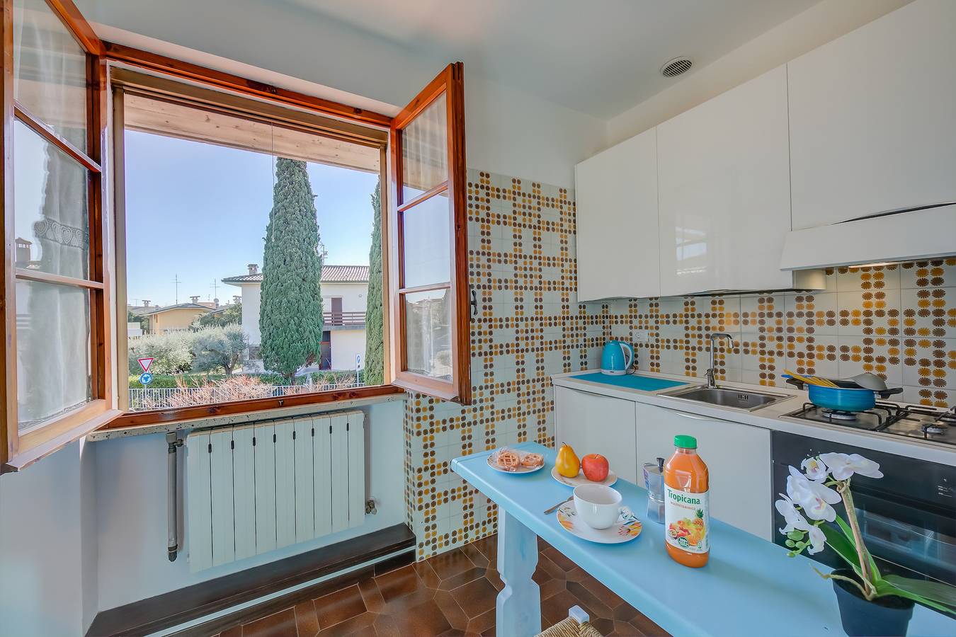 Ganze Wohnung, Villa Fiorita - Apt 3 - Ortensia in Colombare, Sirmione
