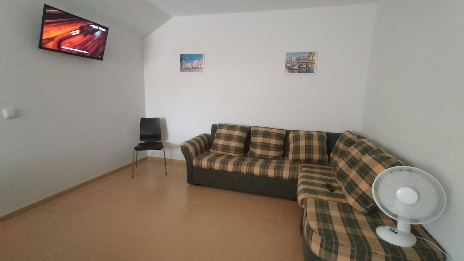 Casa vacanze 'Casa T3 Área Metropolitana do Porto' con vista sulle montagne, terrazza e Wi-Fi in Carregosa, Distretto d'Aveiro