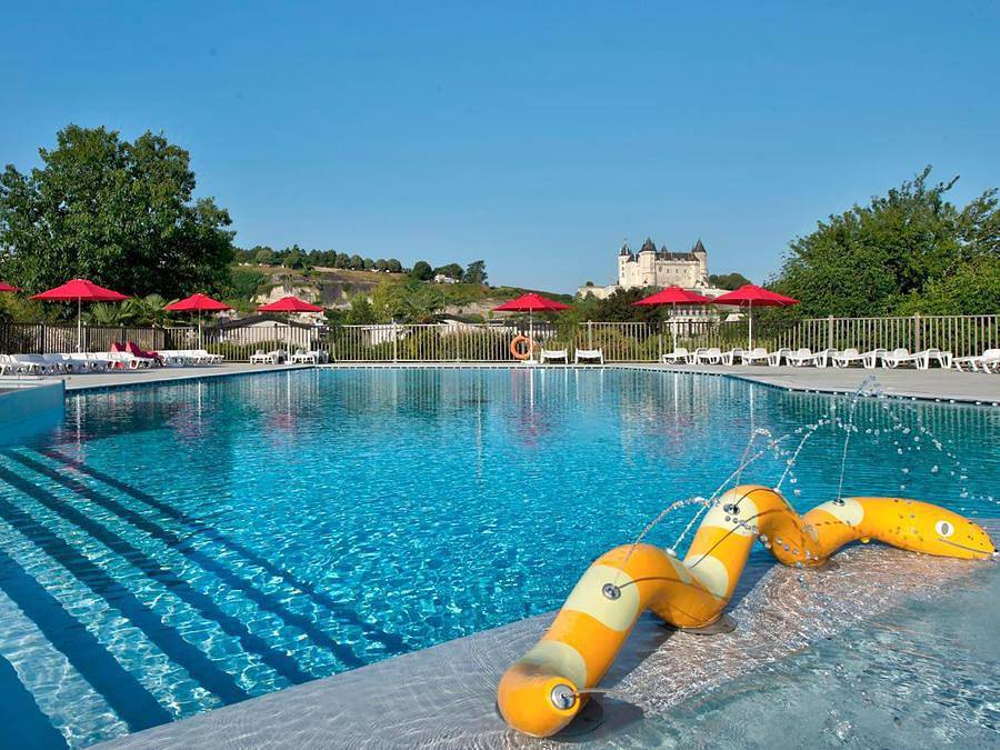 Flower Camping l'Ile d'Offard - Canvas and wooden tent 5 persons - Premium Vip Lodge 45m² 2 bedrooms including 11m² terrace + Tv + Linen + Towels in Saumur, Loire Valley