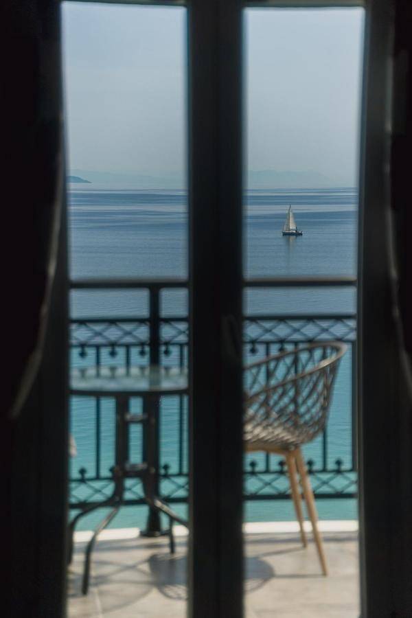 Vakantieappartement voor 2 personen, with whirlpool and tuin as well as zwembad in Kefalonia