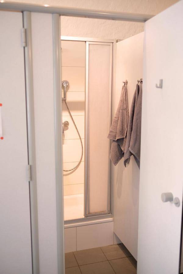 Ferienwohnung für 12 Personen, mit Balkon und Terrasse sowie Garten in Neukölln Berlin - 4