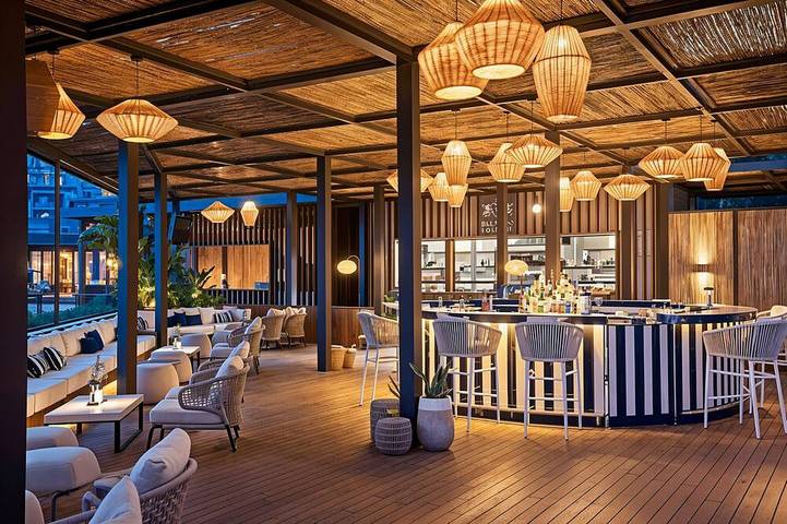 Hotel for 3 people, with pool and hot tub in Bodrum