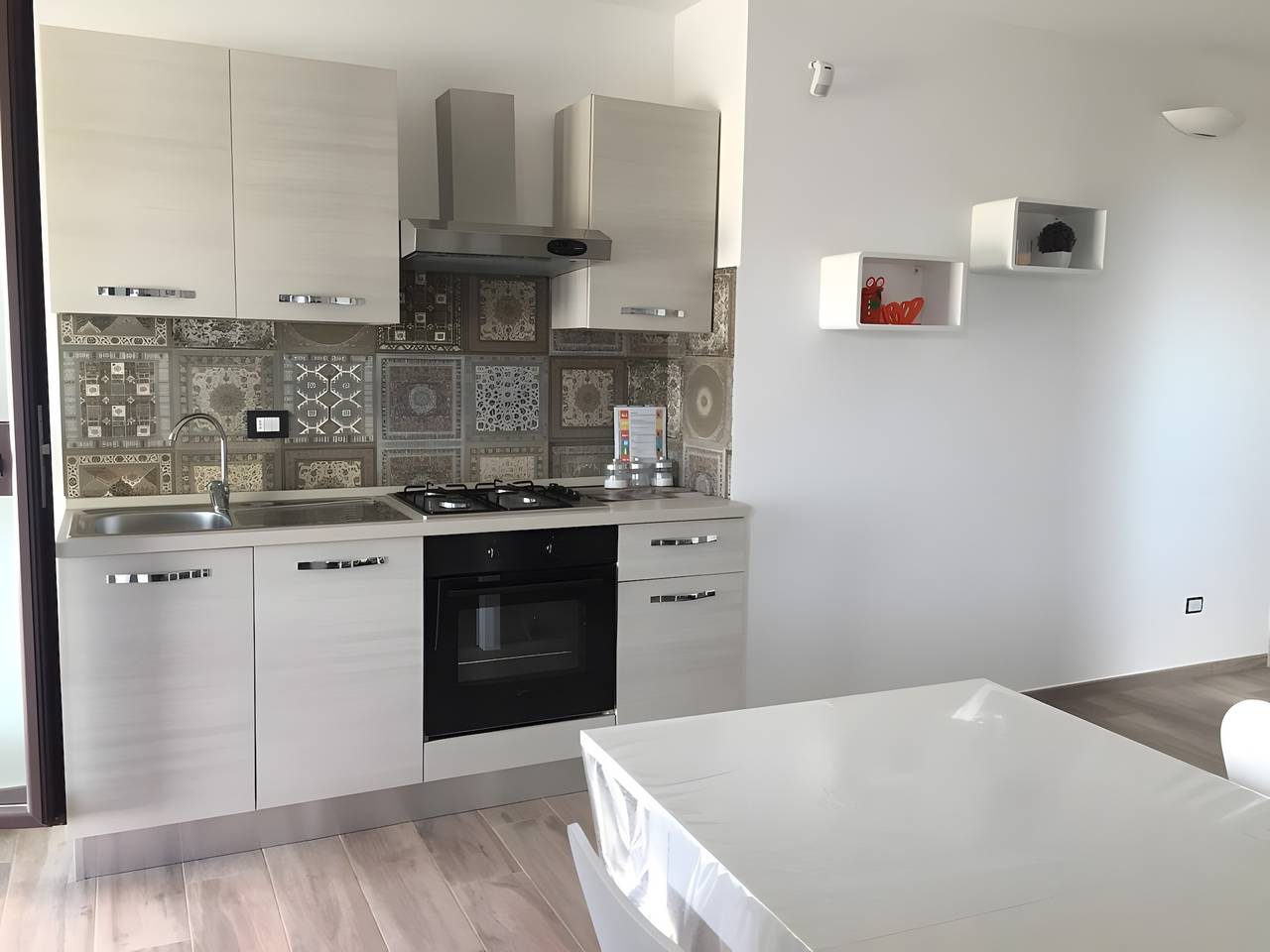Casa Vacanze 'La Collina' con Terrazza Privata, Wi-Fi e Aria Condizionata in Galatone, Golfo di Taranto
