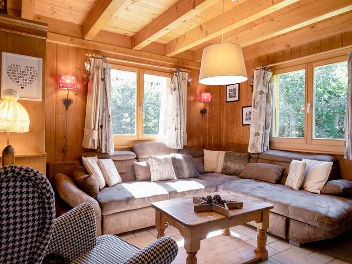 Ferienhaus für 8 Personen, mit Terrasse und Garten sowie Ausblick in Orsières