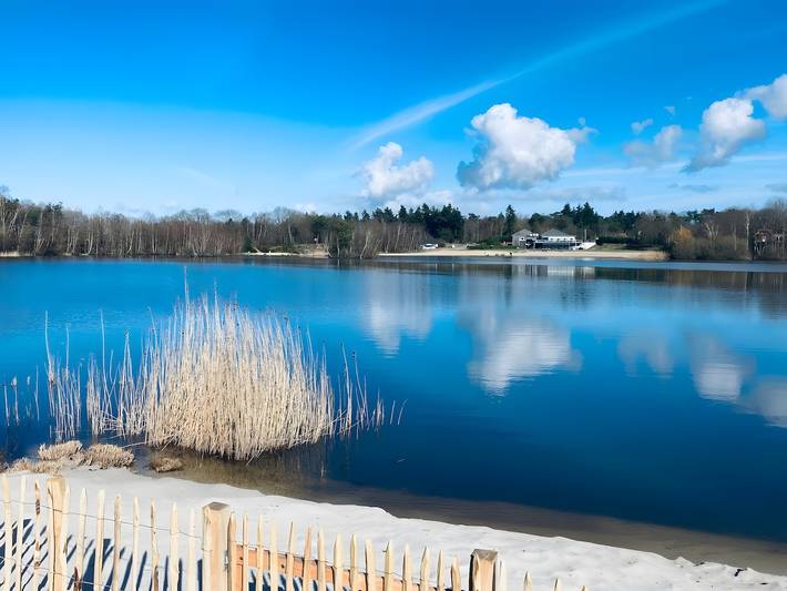 Vacation rental for 6 people, with Yard and Sauna as well as Lake view in The Netherlands