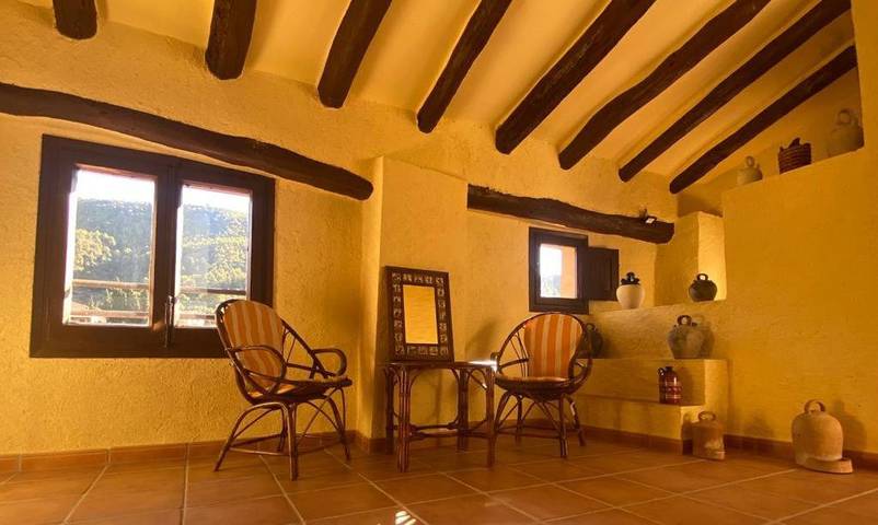 Casa de vacaciones para 4 personas, con Balcón además de Piscina para niños y Vistas en Priorat - 2