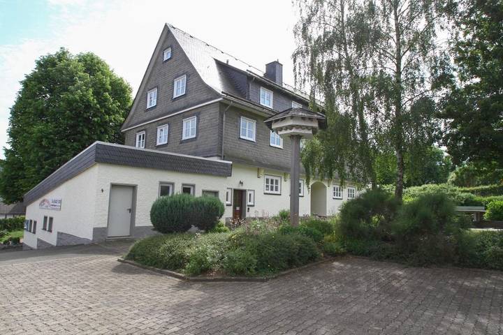 Ferienwohnung für 6 Personen, mit Garten und Sauna sowie Ausblick, mit Haustier