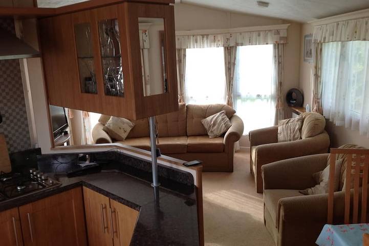 Static caravan for 4 people in West Sussex