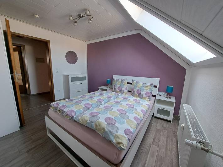 Ganze Ferienwohnung, 4-Bettwohnung in Berg (Pfalz), Rheinebene