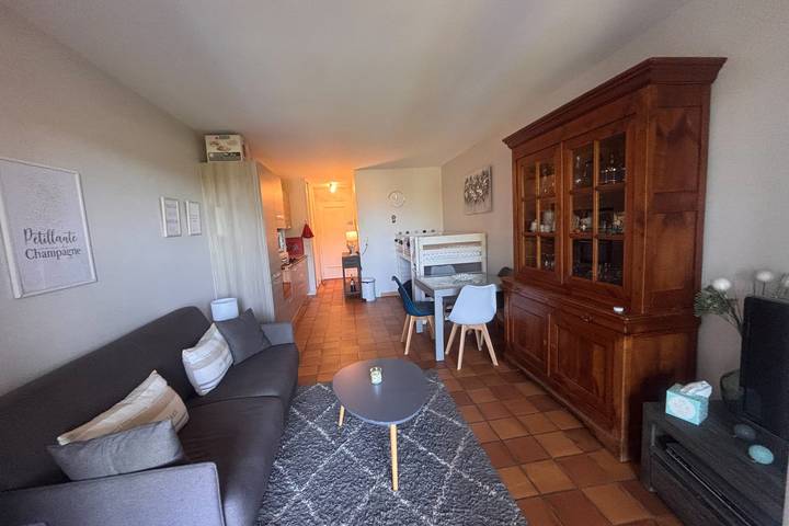 Gîte pour 4 personnes, avec jardin, adapté aux familles dans Port Santa-Lucia