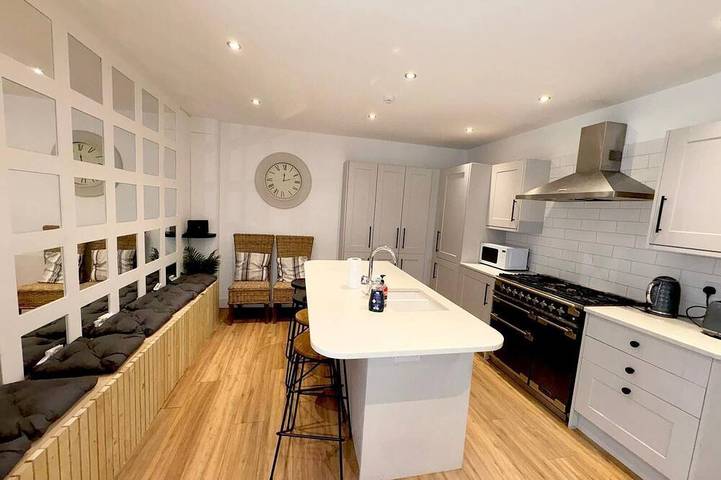 Holiday home for 16 people in Blackpool