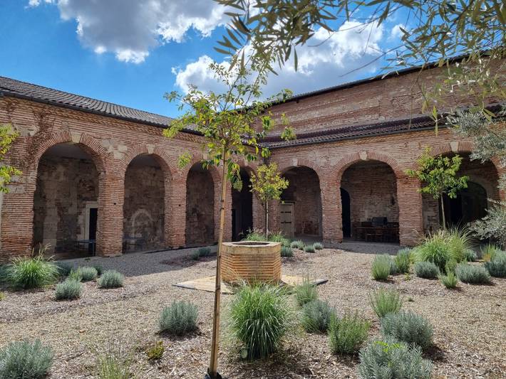 Gîte pour 20 personnes, avec terrasse ainsi que piscine et jardin dans le Lot-et-Garonne - 3