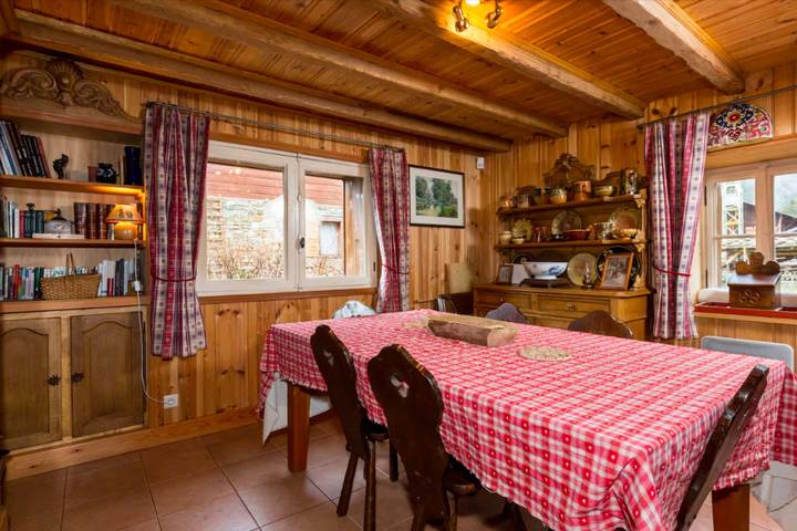 Chalet für 12 Personen, mit Garten und Terrasse, mit Haustier