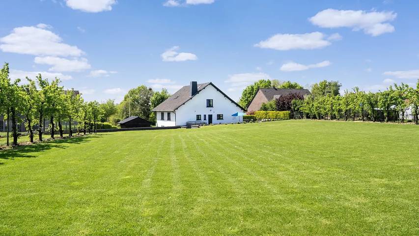 Ferienhaus für 16 Personen, mit Garten in Belgien