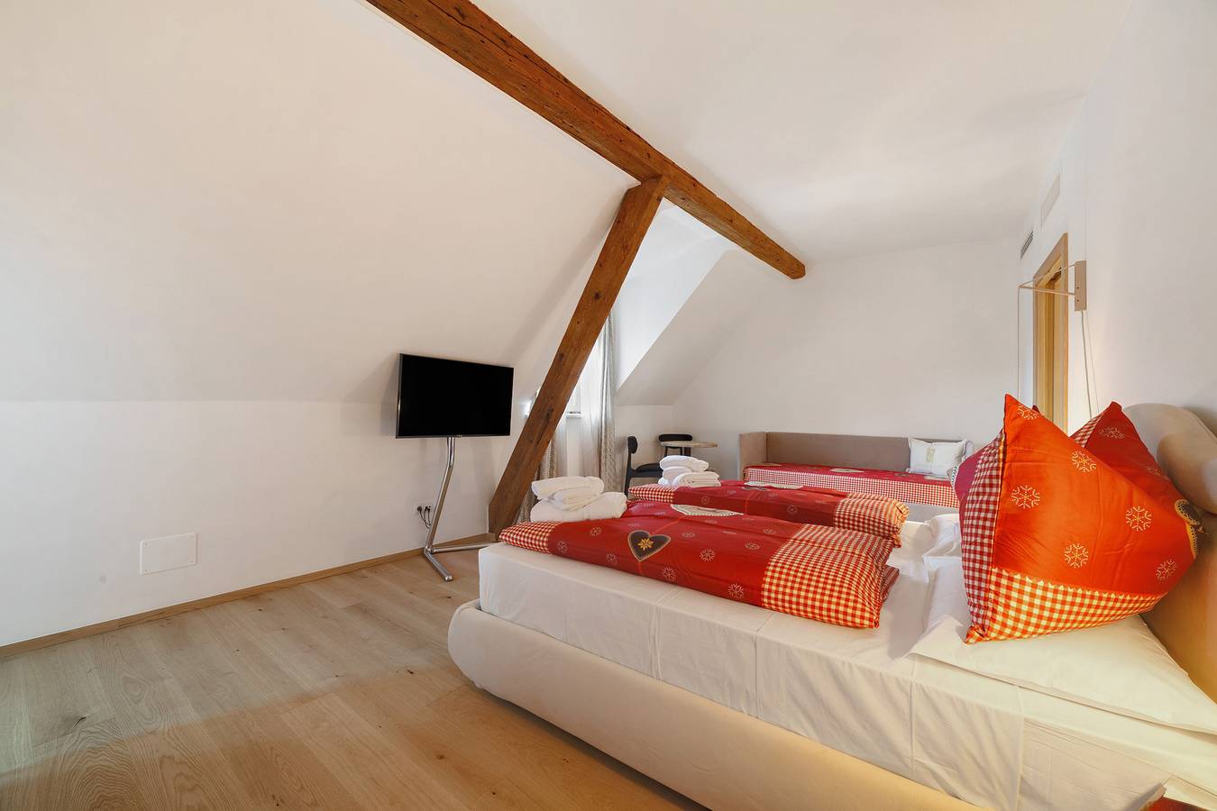 Chambre 'Superior Suite 2' avec vue sur la montagne et Wi-Fi in Merano, Groupe Texel