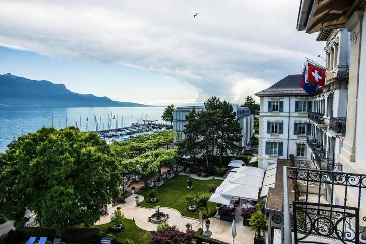 Hôtel pour 4 personnes, avec Balcon et Terrasse ainsi que Jardin et Piscine