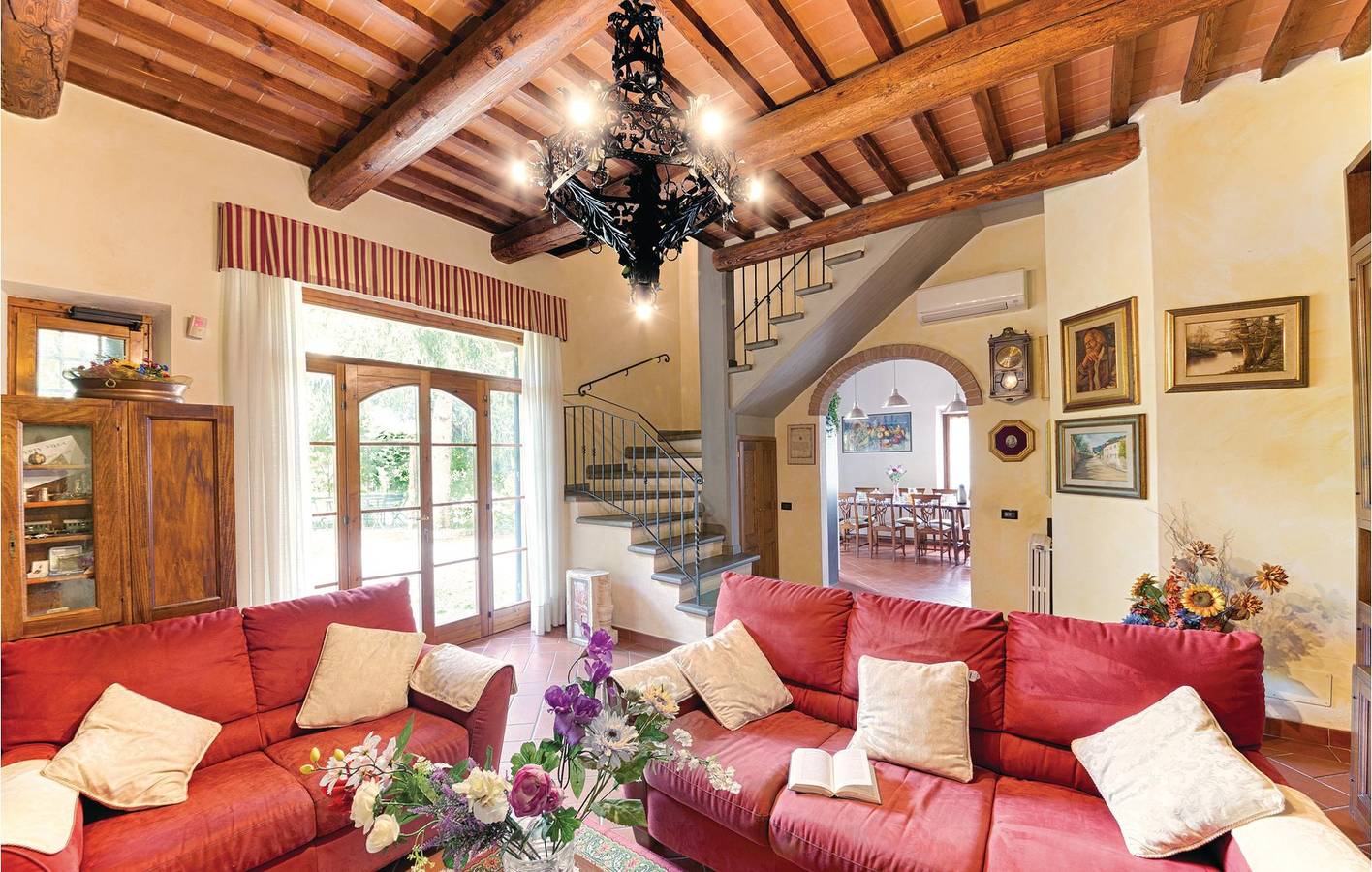 Chic Scandicci Apartment with Pool in Scandicci, Florence Province