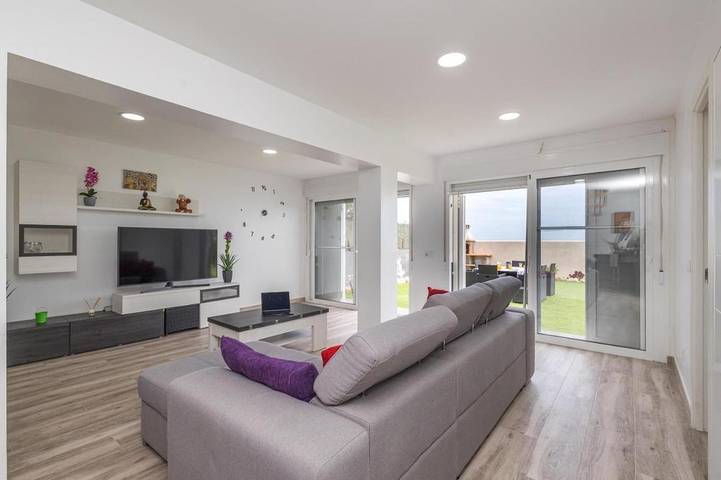 Chalet para 8 personas, con Balcón y Terraza además de Jardín y Vistas en Parc Natural de l'Albufera de València - 2
