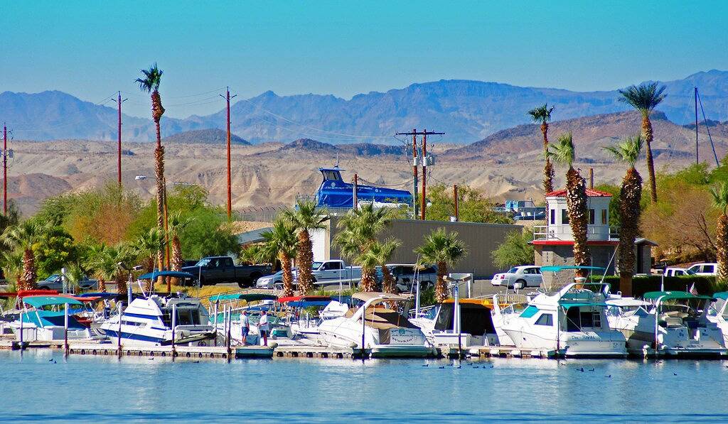 Ganze Wohnung, * Grösserer Leiserer Umbau Von Wasser / Golf / Brdg-Vu Über 1 $ 25-Lebensmittel-Restaurant-Coupon in Lake Havasu City, Mohave County