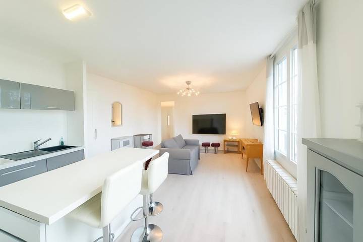 Gîte pour 6 personnes, avec jardin à Quincy-Voisins - 2