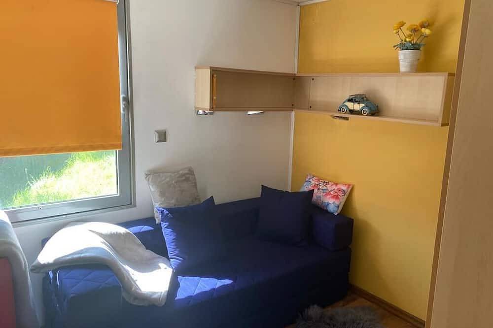 Tiny House mit Wärmepumpe - kühl im Sommer, warm im Winter, idyllisch, Ortsrand. in Bebra, Hessisches Bergland