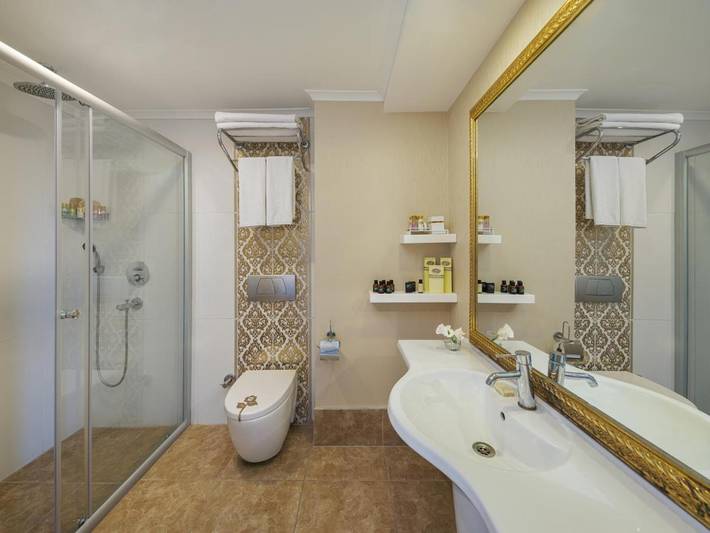 Ferienhaus für 2 Personen, mit Ausblick und Garten sowie Sauna und Pool in Avsallar - 3