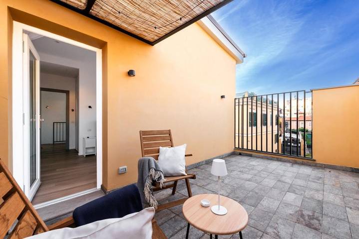Apartahotel para 9 personas, con jardín y vistas en Roma