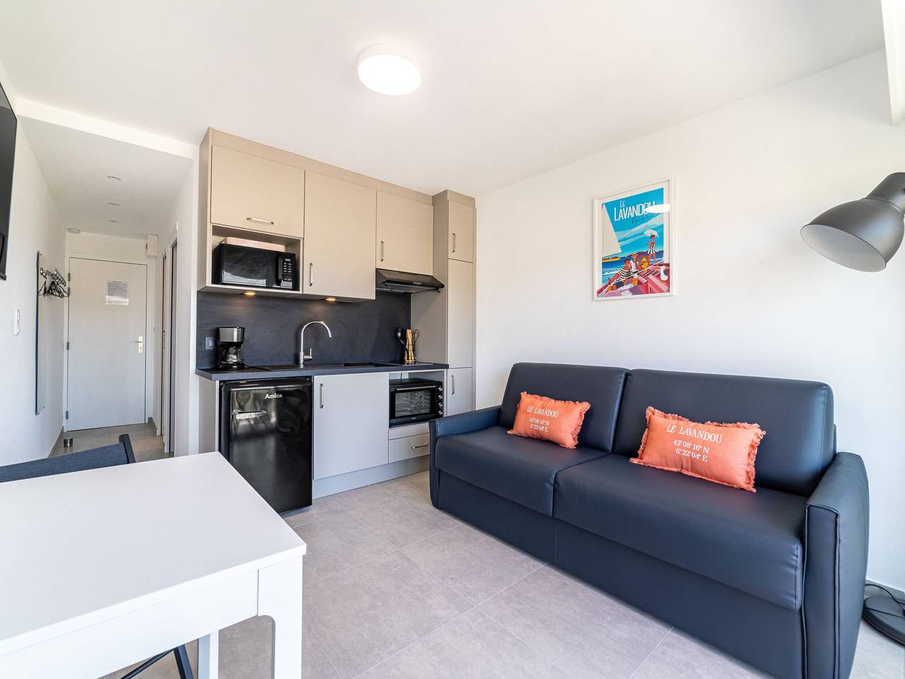 Entire apartment, Les Horizons in Le Lavandou, Toulon region