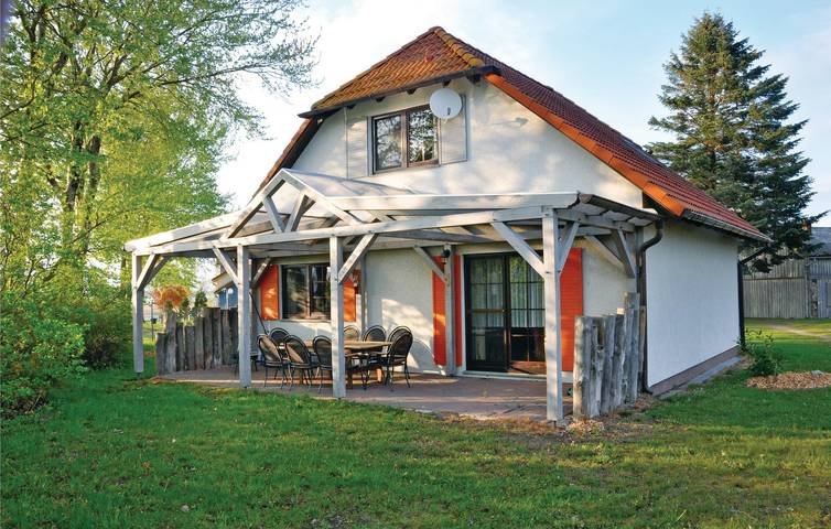 Ferienhaus für 8 Personen, mit Terrasse in Fuhlendorf - 2