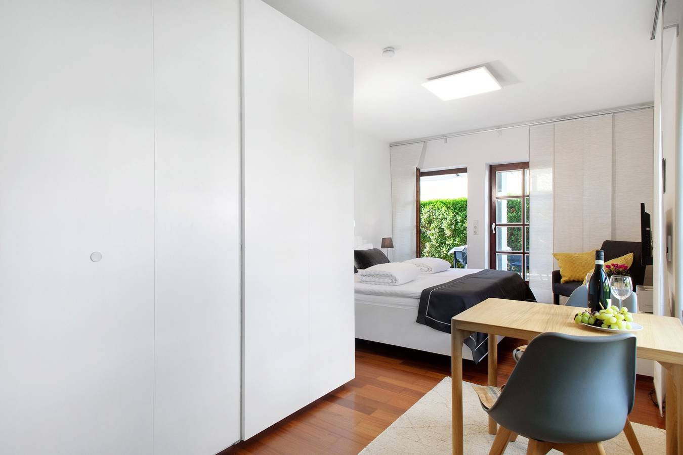 Apartamento entero, Apartamento 'Ferienwohnung Whg 2' con terraza privada, jardín privado y Wi-Fi in Kressbronn, Region Bodensee-Oberschwaben
