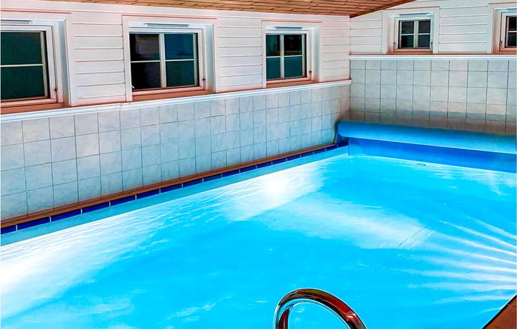 Ferienhaus für 12 Personen, mit Sauna und Pool sowie Terrasse und Whirlpool in Süd-Norwegen - 2