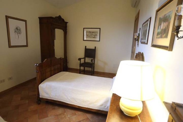 Apartment in ancient villa with swimming pool: ideal for relaxing and visiting cities of art in Serravalle Pistoiese, Pistoia Province
