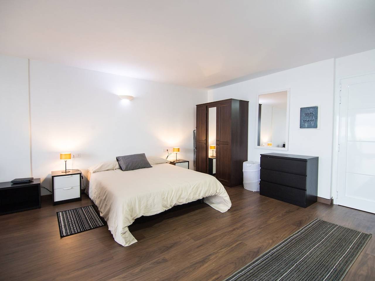 Estudio entero, Estudio renovado con vistas al mar, ideal para nómadas digitales in Playa de los Roques, Los Realejos