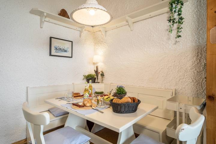 Ganze Wohnung, Ferienwohnung "Haus Sonnenhang 3" mit Bergblick, Garten & Wlan in Stiefenhofen, Bayerisch Schwaben