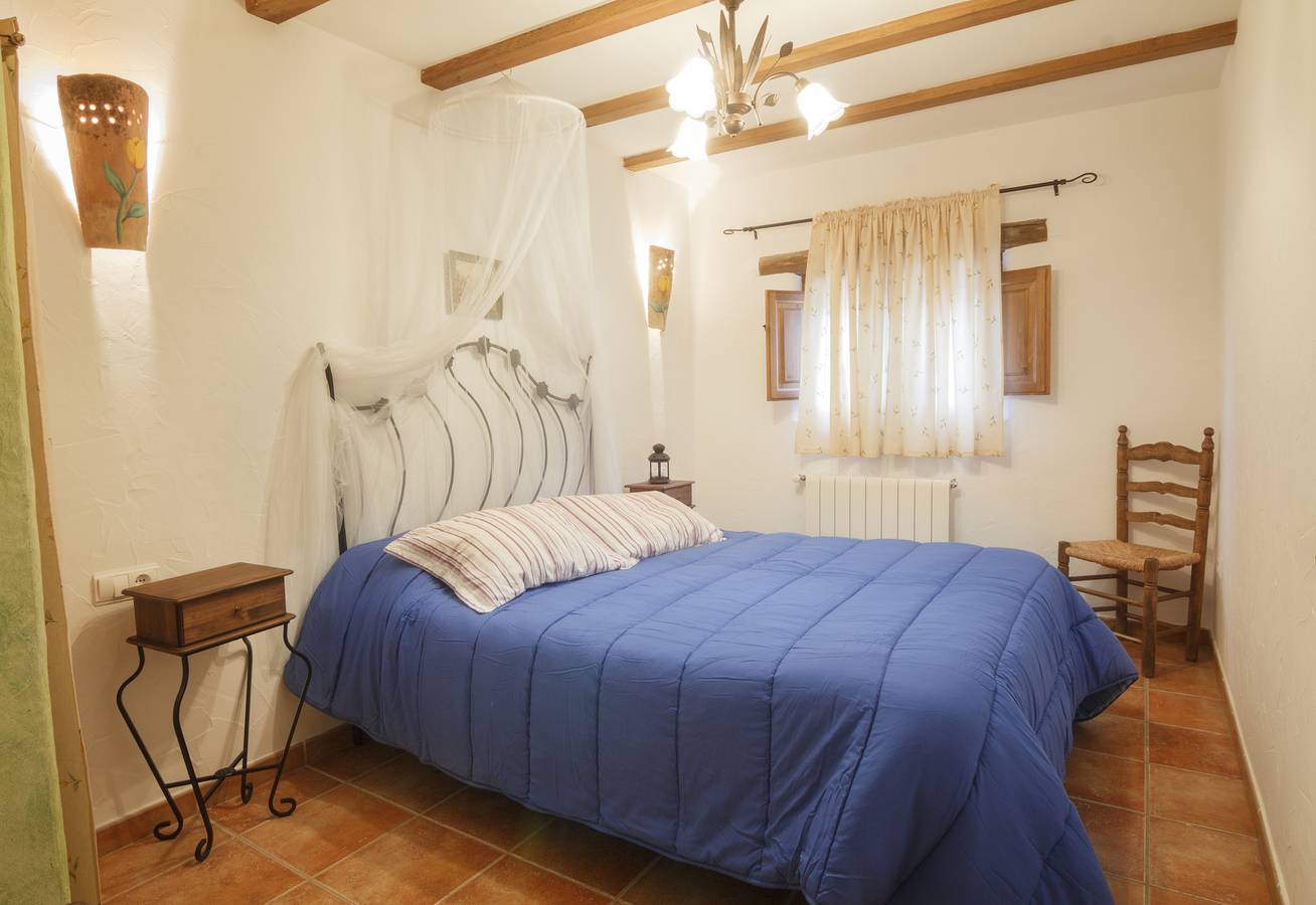 Casa romantica para 2 o 4 personas con jacuzzi in Laroya, Provincia de Almería