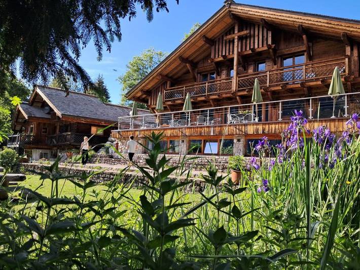 Chambre d’hôte pour 4 personnes, avec Terrasse et Jacuzzi ainsi que Jardin et Sauna à La Chapelle-d'Abondance