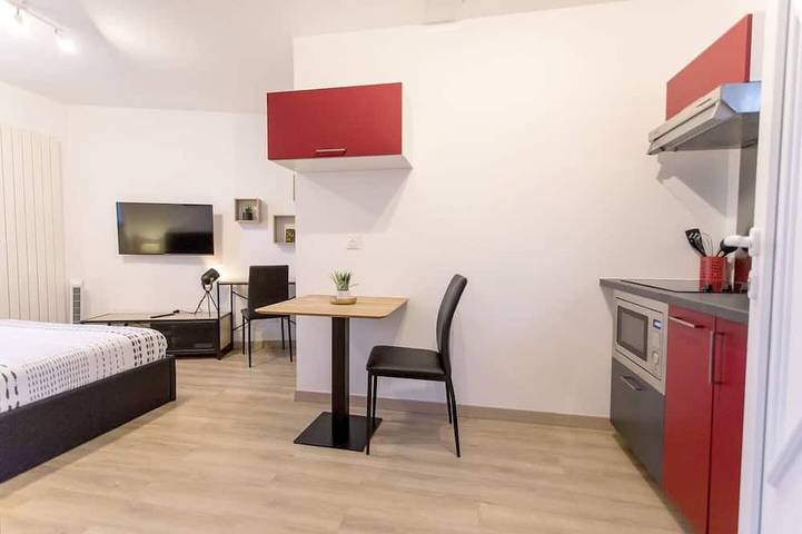 Apartamento entero, Studio Le Brivet City Center ☆ Parking ☆ Terrace in Pontchâteau, Region de Saint-Nazaire