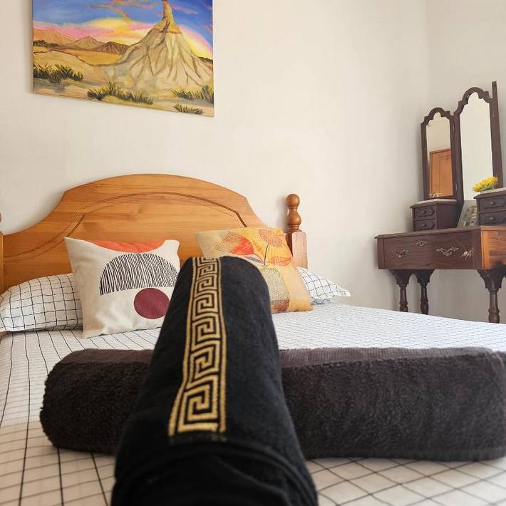 Casa rural para 8 personas, con terraza, Se admiten mascotas en Valtierra