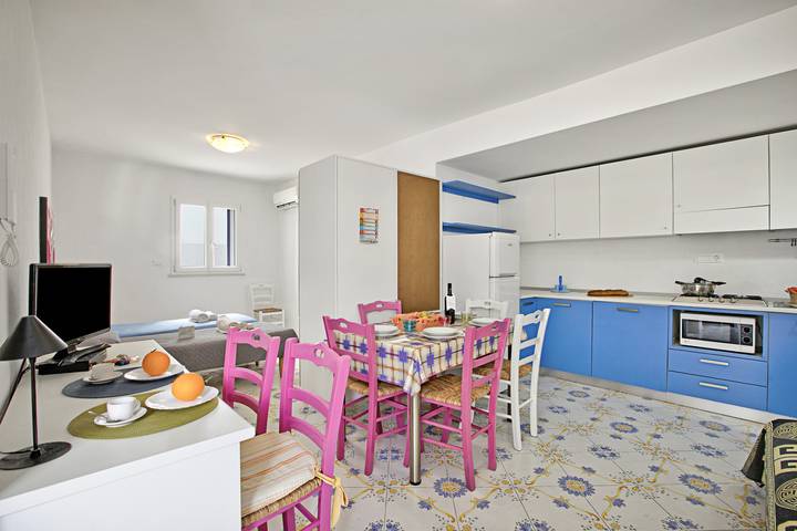 Ferienwohnung für 4 Personen, mit Kinderpool in Torre Vado