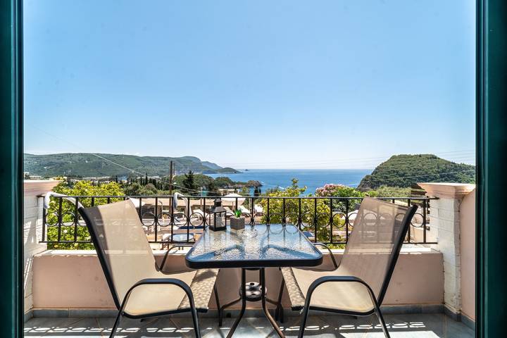 Apartahotel para 2 personas, con balcón en Grecia
