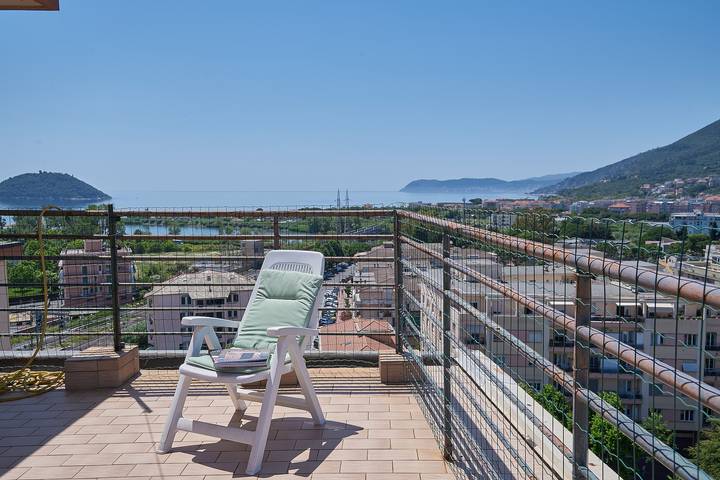 Appartamento intero, Tra le Nuvole in Albenga, Riviera di Ponente