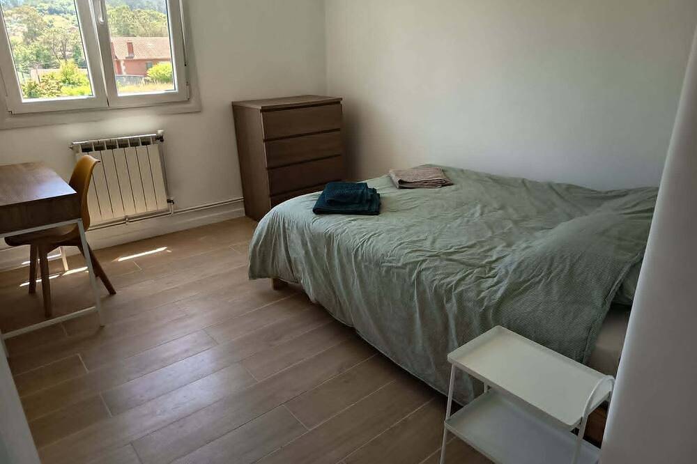 Ganze Wohnung, Two-bedroom apartment in Aldán, 10 minutes walk from the beach in Cangas, Rías Baixas
