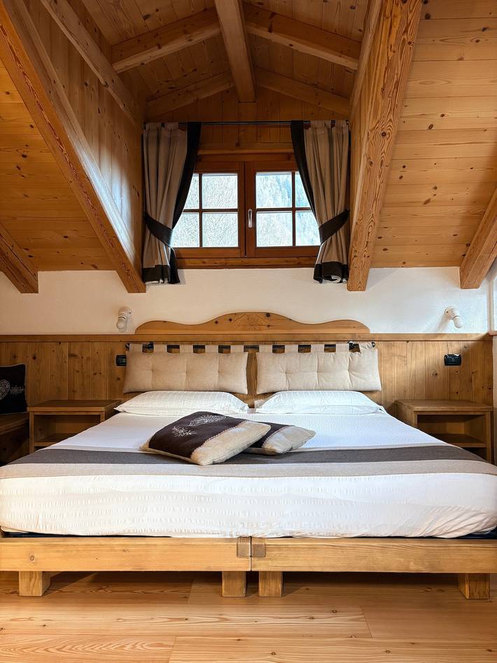 Location de vacances pour 14 personnes, avec jardin ainsi que bassin pour enfant et jacuzzi, animaux acceptés à Rabbi - 3