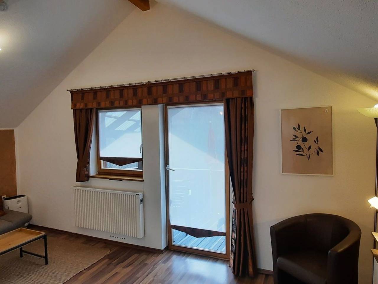 Ganze Wohnung, Appartement in Berghäuser mit Sonnigem Balkon in Grafenwiesen, Ostbayern