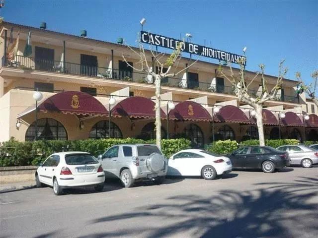 Hôtel pour 3 personnes, avec balcon et jardin - 1