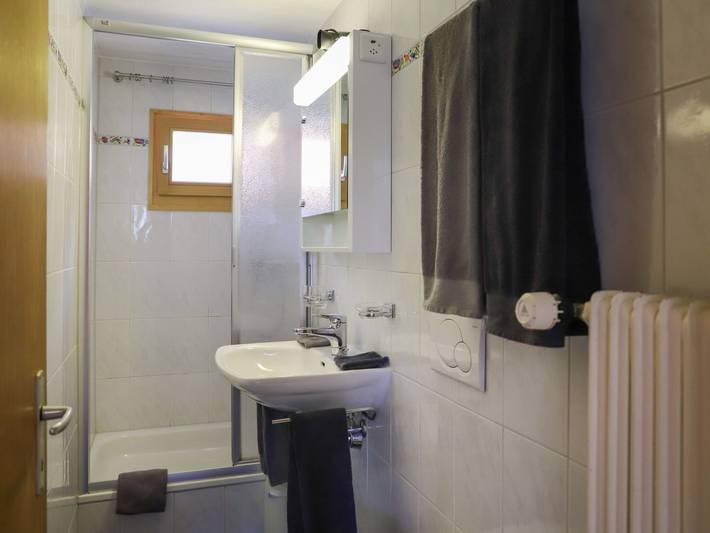 Ferienwohnung für 3 Personen, mit Ausblick und Garten sowie Balkon in Davos - 3