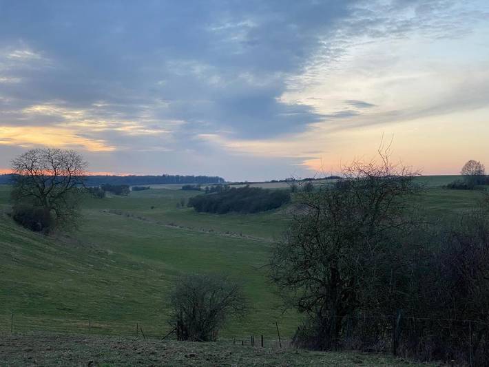 Gîte pour 2 personnes, avec terrasse ainsi que jardin et vue à Mettet - 2