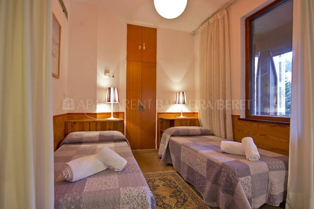 Entire apartment, Debutants - Edificio Mauberme in Baqueira, Naut Aran