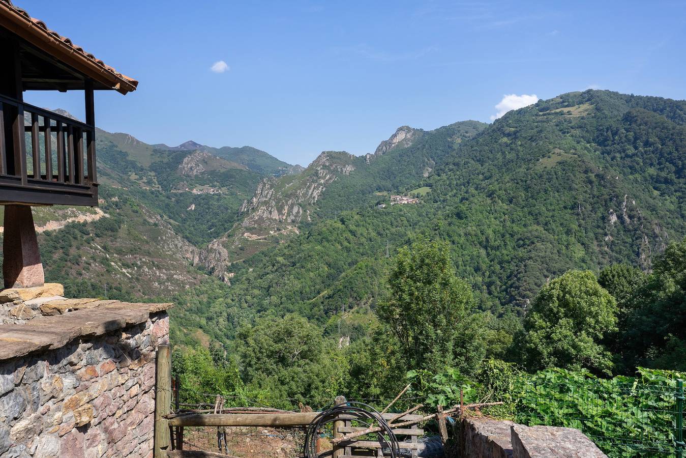 Studio 'La Panera D'Abaxo' mit Bergblick in Somiedo, Cordillera Cantábrica